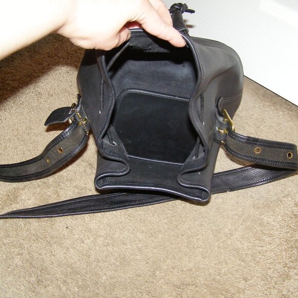 Vintage COACH black leather bucket bag Drawstring closure - Picture 9 of 12